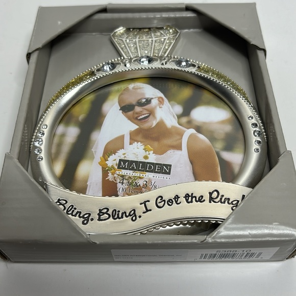 Malden | Bling, Bling, I Got The Ring | Silver Toned Keepsake Picture Frame NWT - Picture 6 of 6